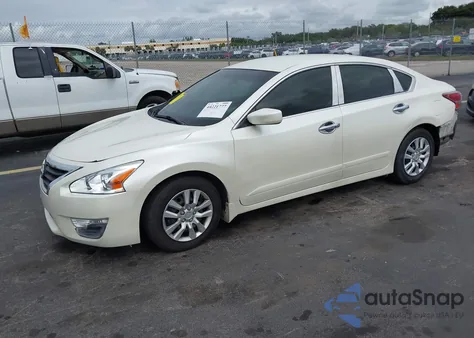 2015 Nissan Altima 2.5 S из США, поврежденный, VIN 1N4AL3AP9FN316314